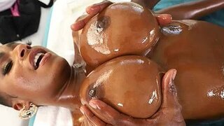 [BangBros] Sarai Minx - Big Titty Massage and Fuck (11022023)