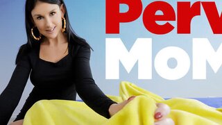 [PervMom] Sienna Rae - How To Handle A Boner