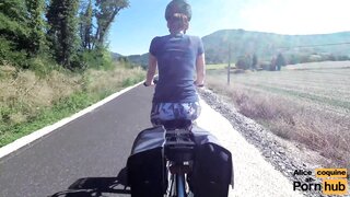 [4K] I Blow a Guy I met while Biking